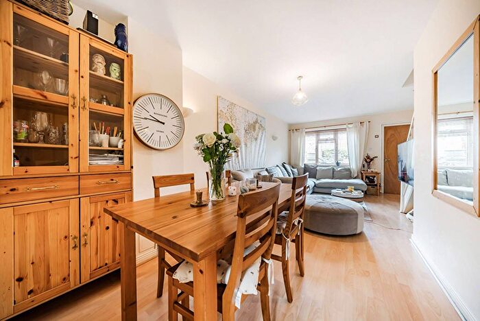 2 Bedroom Property To Rent In Bradshaw Close, Wimbledon, London, SW19
