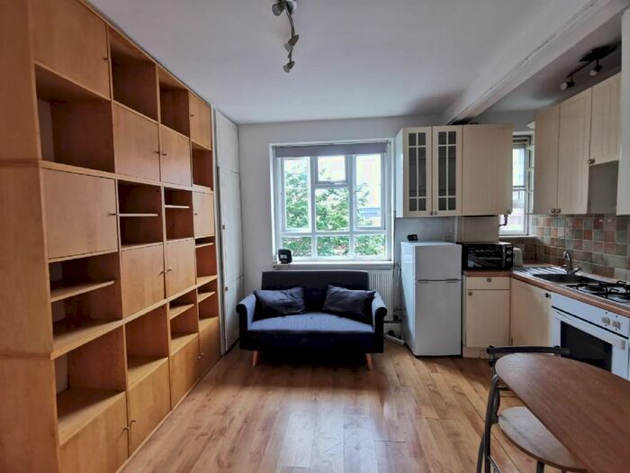 1 Bedroom Flat To Rent In Abercrombie House, White City Estate, London, W12