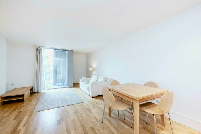 1 Bedroom Flat To Rent In Highbury Stadium Square, Highbury, N5