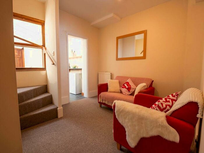 3 Bedroom Property To Rent In New Street, Canterbury, Kent, CT2