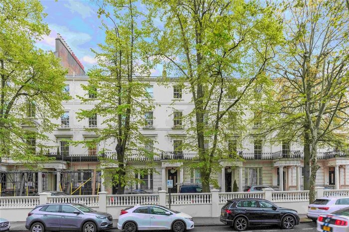 3 Bedroom Flat For Sale In Connaught House, Clifton Gardens, Little Venice, London, W9