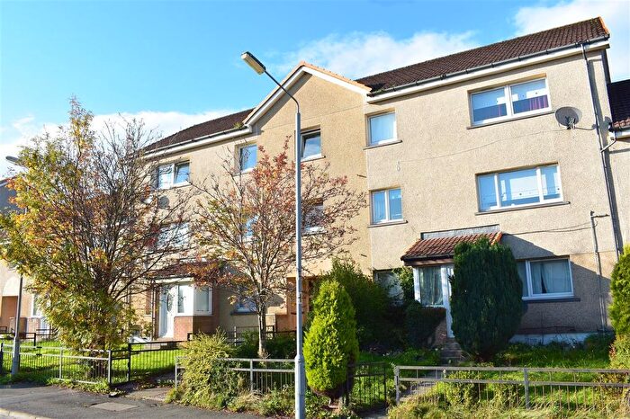 3 Bedroom Flat To Rent In Porchester Street, Garthamlock, Glasgow, G33