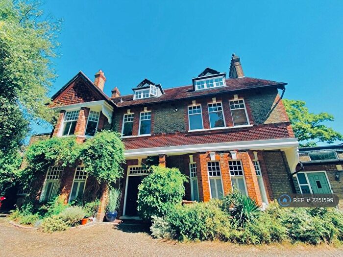 1 Bedroom Flat To Rent In Westcombe Park Road, London, SE3