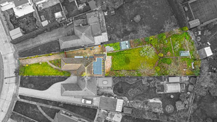 3 Bedroom Semi Detached Bungalow For Sale In Thorndon Park Crescent, Leigh-On-Sea, SS9