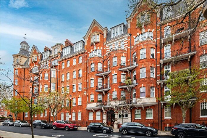 3 Bedroom Flat For Sale In Campden Hill Court, Campden Hill Road, London, W8