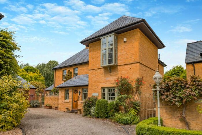 4 Bedroom Detached House For Sale In John Woolfe Court, Northwick Park, Blockley, Moreton-in-Marsh, GL56