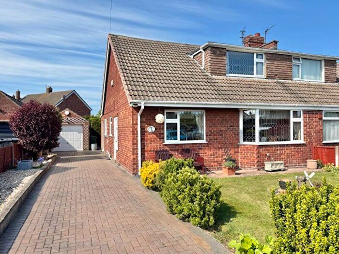 3 Bedroom Semi-Detached Bungalow For Sale In David Place, New Waltham, DN36
