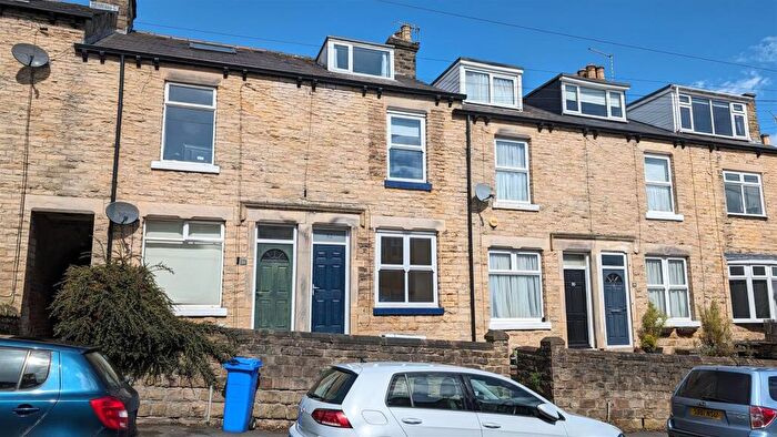 3 Bedroom Terraced House To Rent In Coombe Road, Crookes, Sheffield, S10