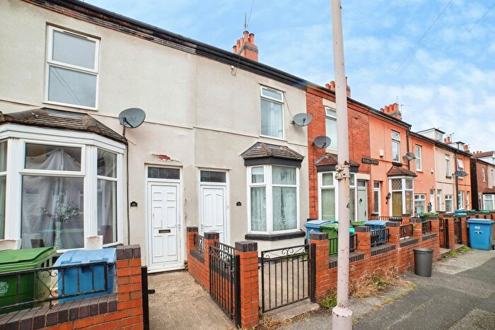 2 Bedroom Terraced House For Sale In Bowling Street, Mansfield, Nottinghamshire, NG18
