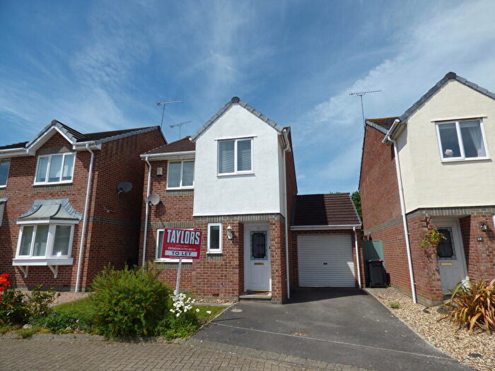 3 Bedroom House To Rent In Shaw, SN5