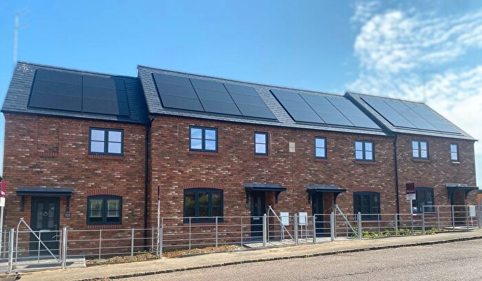 3 Bedroom End Of Terrace House To Rent In Market Road, Thrapston, Kettering, NN14