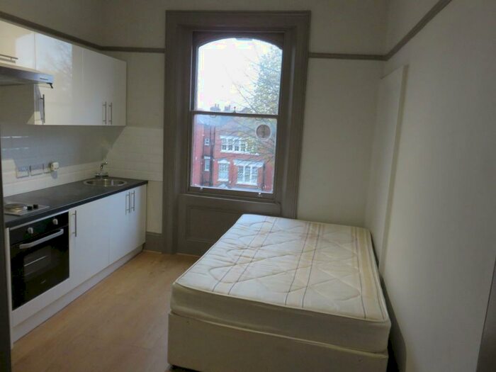 Studio To Rent In Belsize Avenue, Belsize Park, NW3