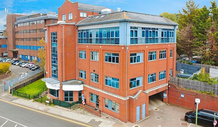 1 Bedroom Flat For Sale In Wolsey Road, Hemel Hempstead, HP2