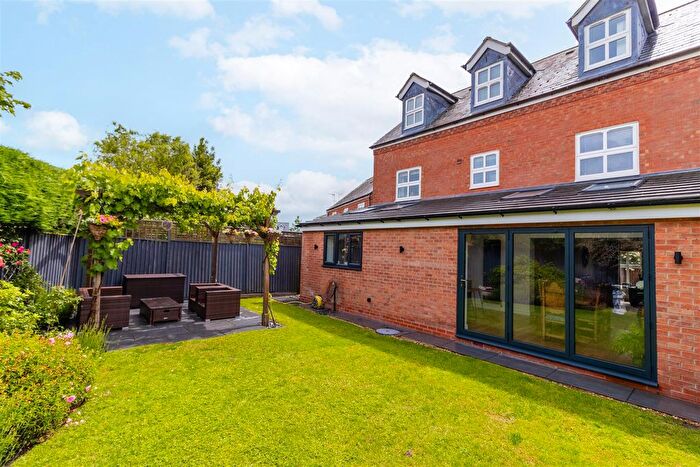 5 Bedroom Detached House For Sale In Parrish Close, Bishops Itchington, Southam, CV47