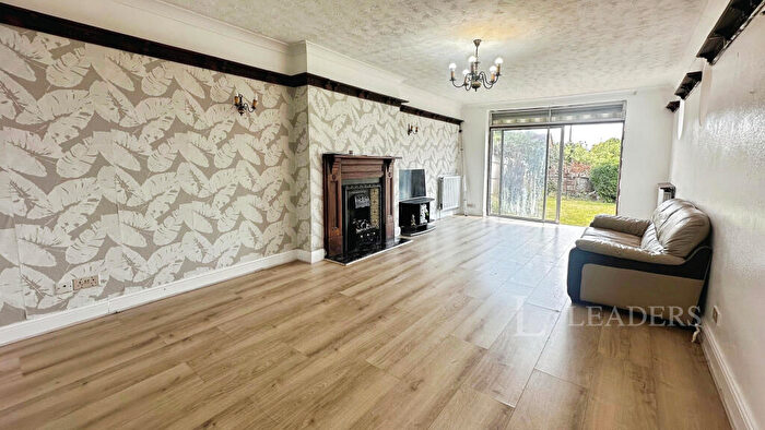 3 Bedroom Bungalow To Rent In Welbury Avenue, LU3