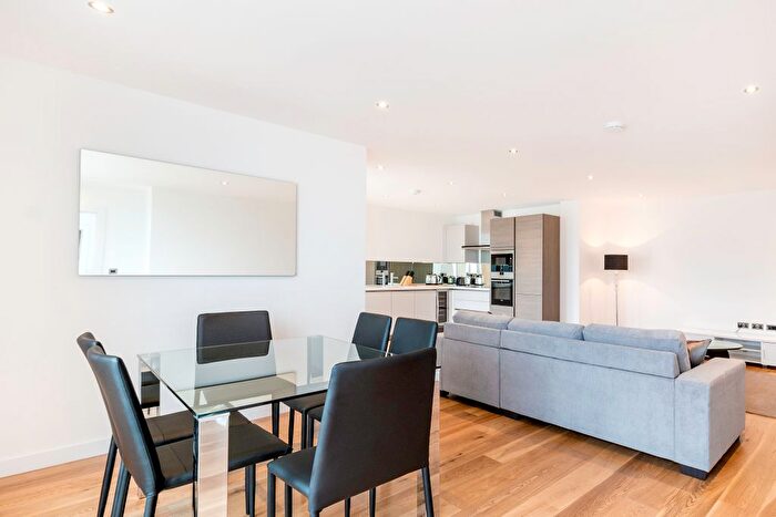2 Bedroom Flat To Rent In Glenthorne Road, London, W6