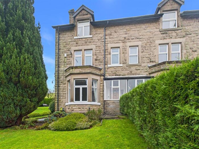 4 Bedroom Semi Detached House For Sale In Lightwood Road, Buxton, SK17