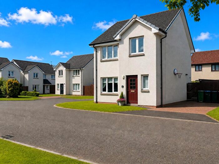 3 Bedroom Detached House For Sale In Queich Court, Milnathort, KY13