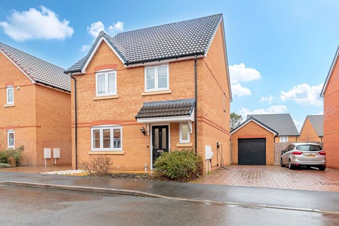 4 Bedroom Detached House For Sale In Lambert Way, Royston, SG8