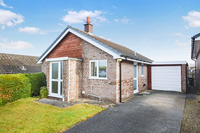 2 Bedroom Bungalow For Sale In Penarron Drive, Kerry, Newtown, Powys, SY16