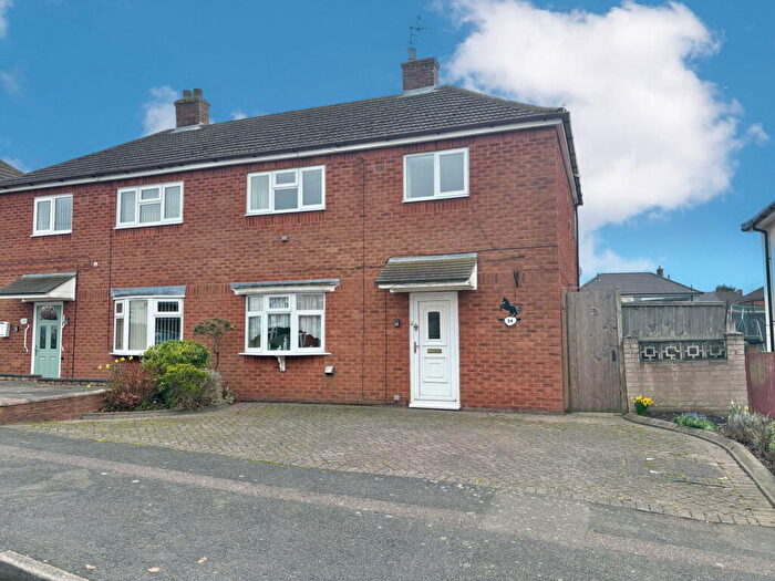 3 Bedroom Semi Detached House For Sale In Beech Road, Tamworth, B79