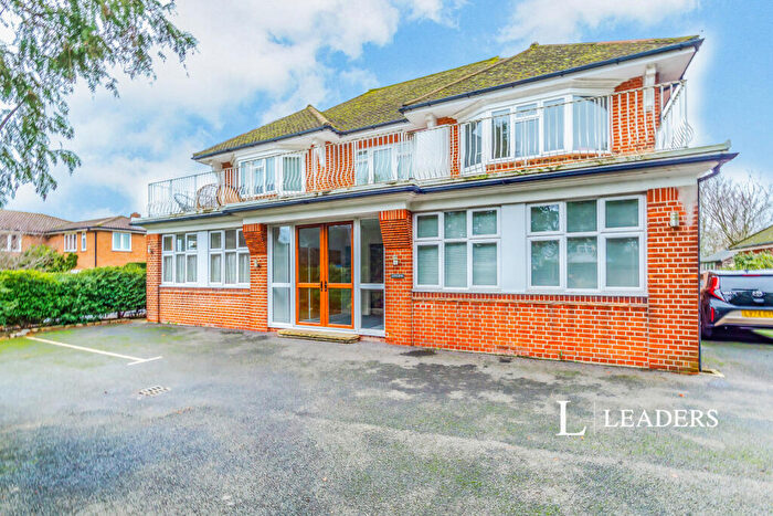 1 Bedroom Flat To Rent In Baston Road, Bromley, BR2