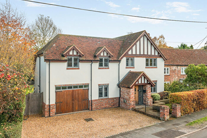 4 Bedroom Detached House For Sale In Pankridge Street, Crondall, Farnham, GU10