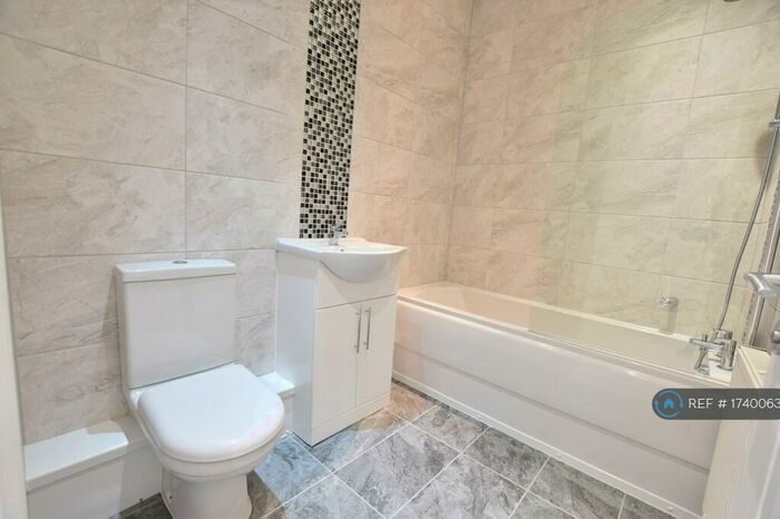 1 Bedroom Flat To Rent In Farley Hill, Luton, LU1