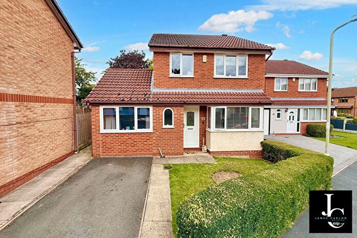 4 Bedroom Detached House For Sale In Dunmaster Way, Stirchley, Telford, TF3