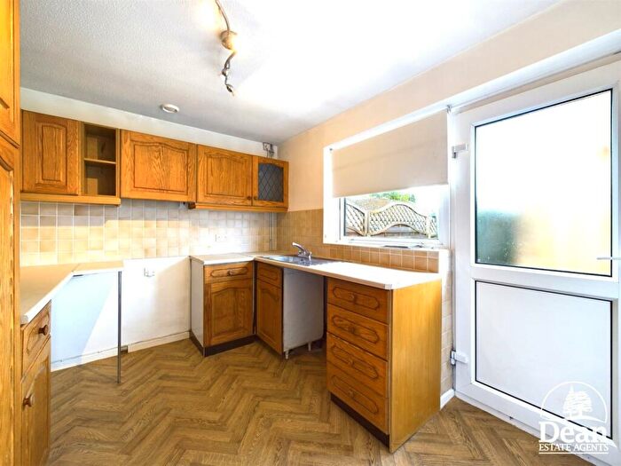 2 Bedroom Semi-Detached Bungalow For Sale In Smithy Close, English Bicknor, GL16