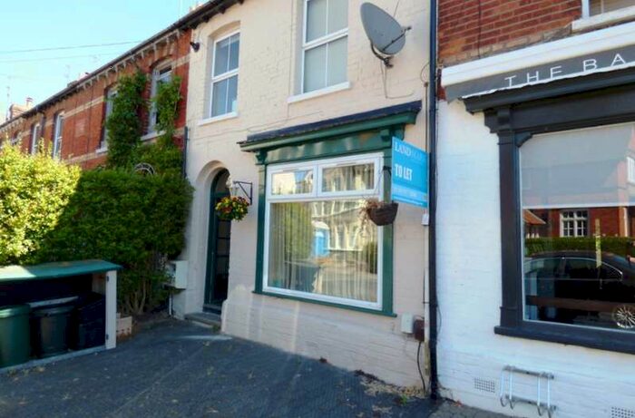 1 Bedroom Flat To Rent In Station Road, Twyford, RG10