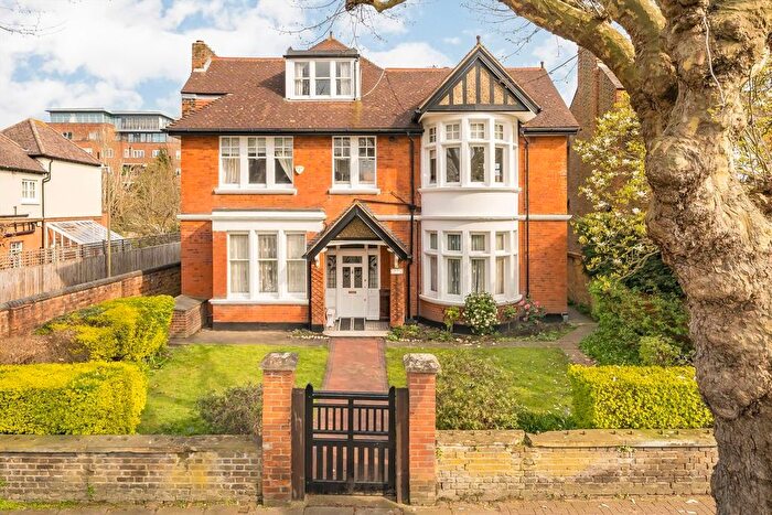 1 Bedroom Flat For Sale In Gwendolen Avenue, Putney, SW15