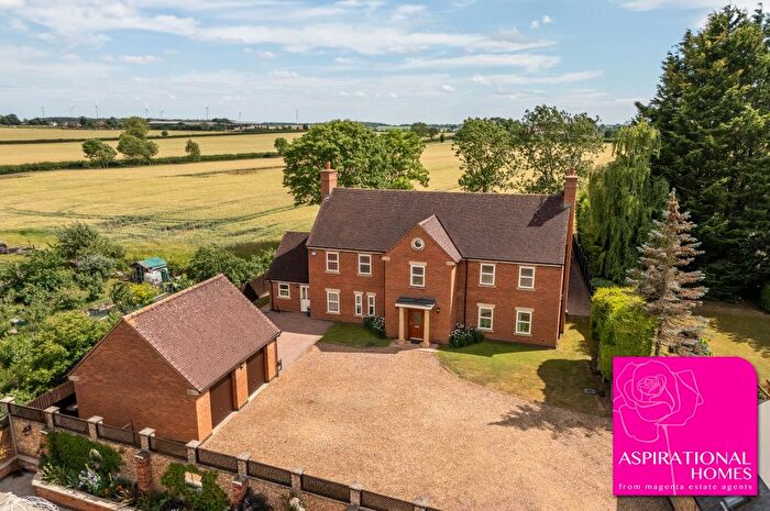7 Bedroom Detached House For Sale In Chelveston Road, Stanwick, Northamptonshire, NN9