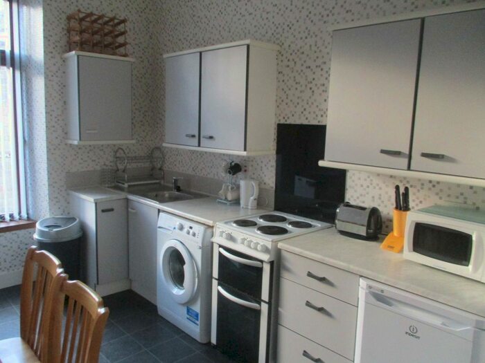 1 Bedroom Flat To Rent In Sunnybank Place, First Floor Left, Aberdeen, AB24