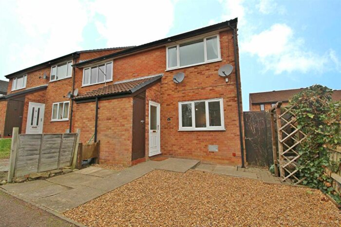 1 Bedroom Apartment To Rent In Haldene, Two Mile Ash, Milton Keynes, MK8