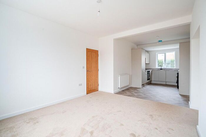 2 Bedroom Flat For Sale In Front Street, Acomb, York, YO24