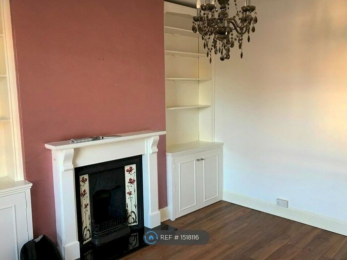 1 Bedroom Flat To Rent In Ramsden Road, London, SW12