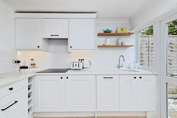 2 Bedroom Terraced House For Sale In Sydney Road, Sutton, Surrey, SM1