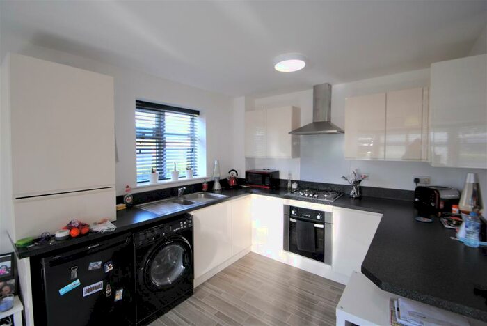 1 Bedroom Flat To Rent In Redhill Drive Mews, BH10