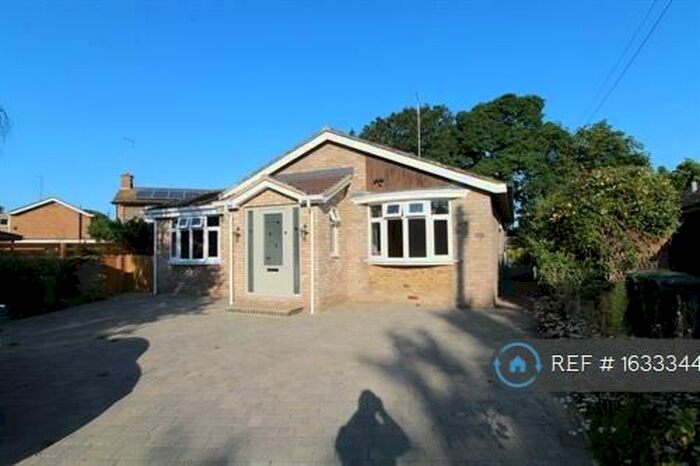 3 Bedroom Bungalow To Rent In Green Street, Northampton, NN7