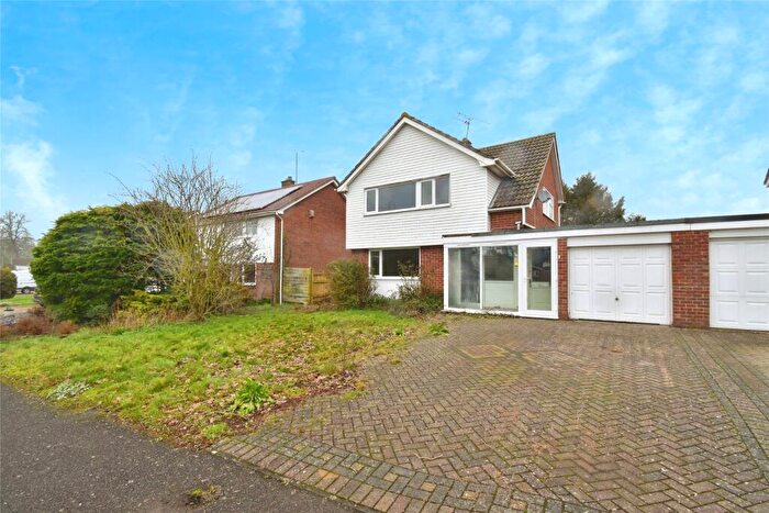 3 Bedroom Detached House For Sale In Elmside, Winslow, MK18
