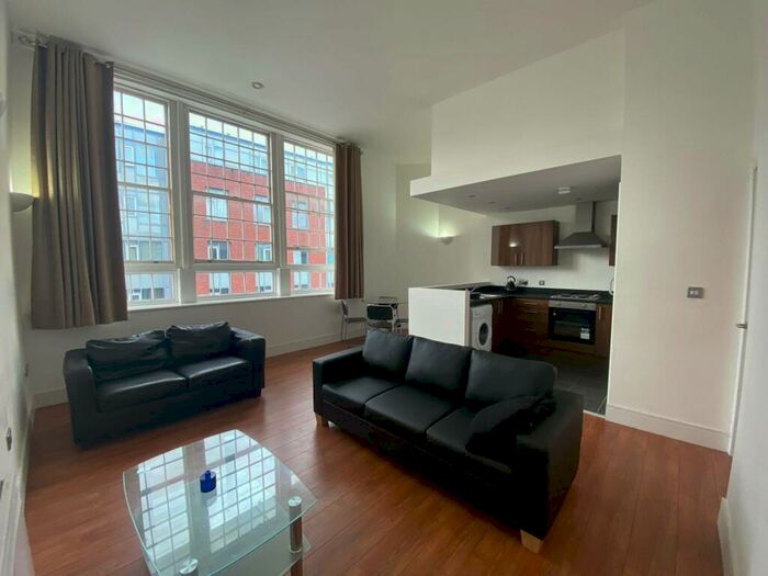 Flats to rent in Liverpool City Centre, L1, Merseyside