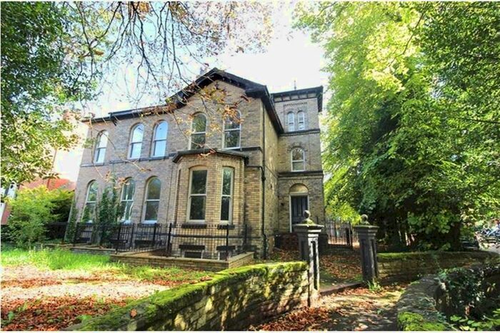 2 Bedroom Flat To Rent In Heaton Moor Road, Heaton Moor, Stockport, SK4