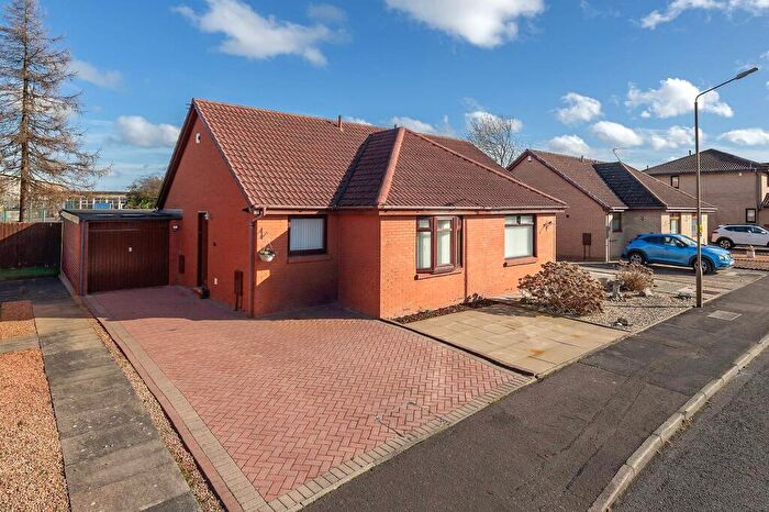 2 Bedroom Semi-Detached Bungalow For Sale In The Quarryknowes, Bo'ness, EH51