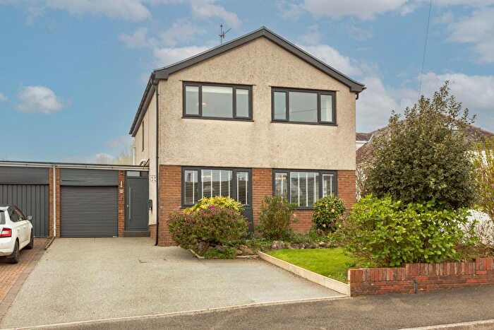 4 Bedroom Property For Sale In The Orchard, Newton, Swansea, SA3