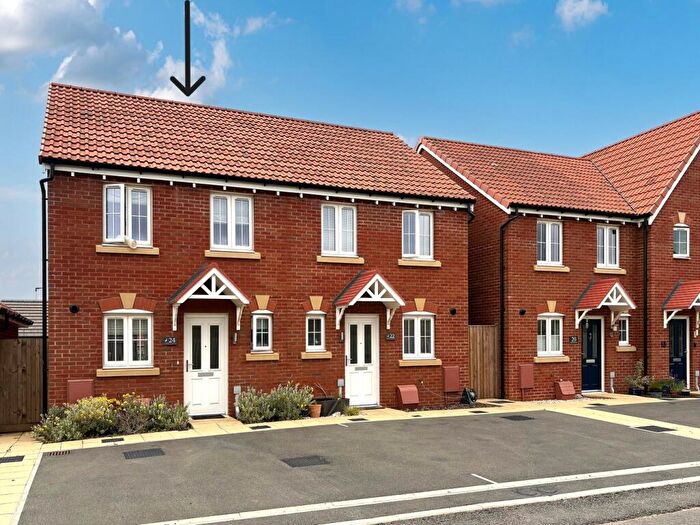 2 Bedroom End Of Terrace House For Sale In Heron Crescent, Seaton, Devon, EX12