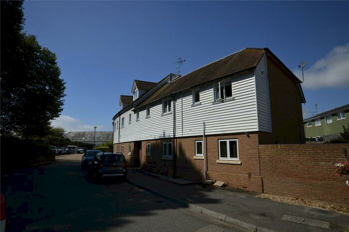 2 Bedroom Flat To Rent In Branta Fields, Hoo, Rochester, Kent, ME3