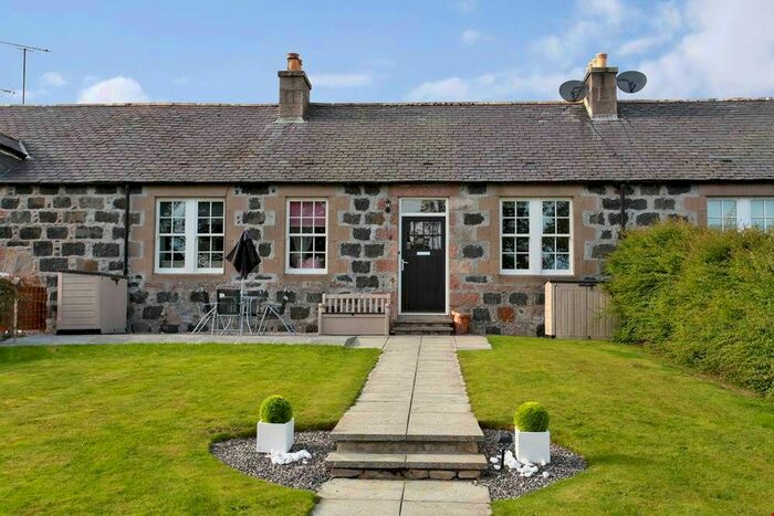 3 Bedroom Cottage For Sale In Stable Close, Daviot, Inverurie, AB51