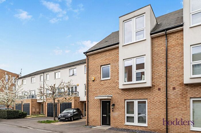 4 Bedroom Semi Detached House For Sale In Hawker Drive, Addlestone, Surrey, KT15