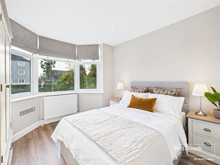 1 Bedroom Detached House To Rent In Gosbrook Road, Caversham, Reading, Berkshire, RG4